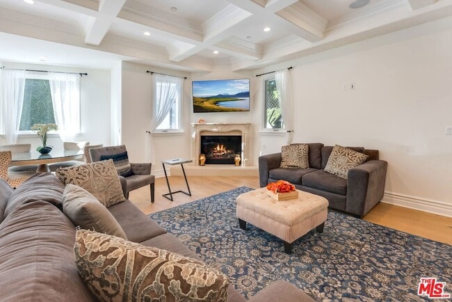 Building Photo - 345 S Saltair Ave