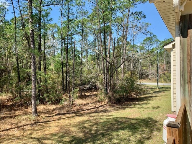 Building Photo - Great Home in Gated Community with Bonus Room!