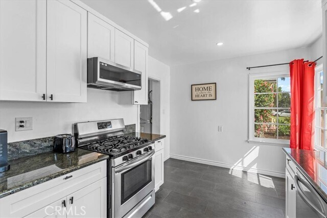 Building Photo - 3633 Lime Ave