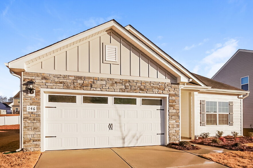 Building Photo - 146 Adams Tree Wy