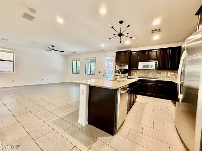 Building Photo - 5369 Alden Glen Dr