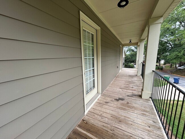 Building Photo - 223 Madison Heights