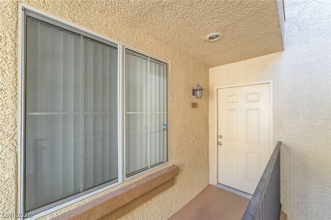 Building Photo - 7103 S Durango Dr