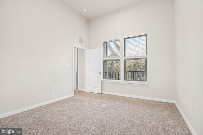 Building Photo - 6232 Folly Ln