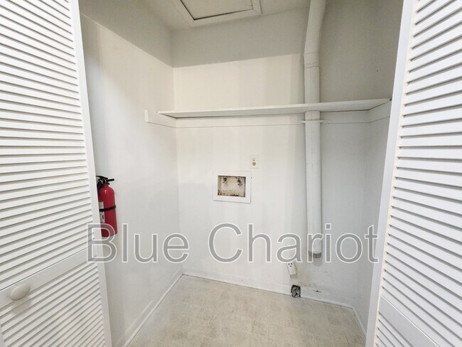 Building Photo - 3775 Guess Rd