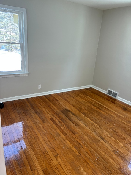 Building Photo - 4249 Wyncote Rd