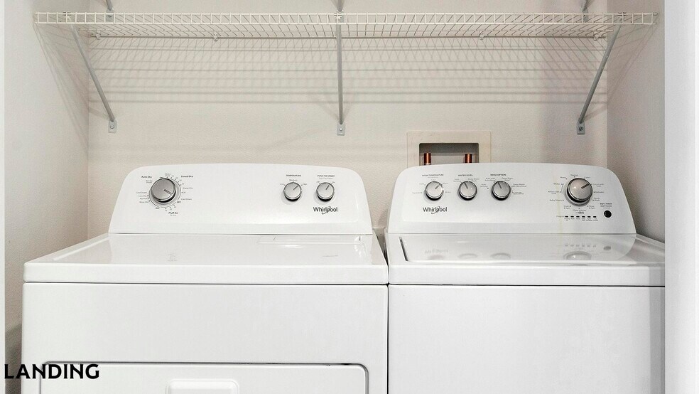 Building Photo - 185 Polaris Pointe