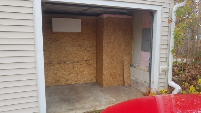 Building Photo - 11 Dana Ave