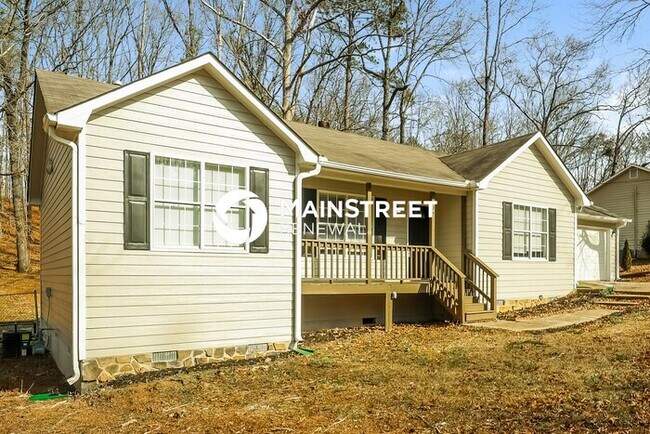 Building Photo - 3 Bedroom Pet-Friendly Home in Stockbridge, GA with Main Street Renewal