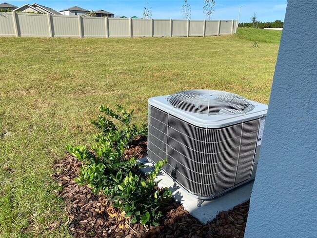 Building Photo - 3816 Hanover Dr