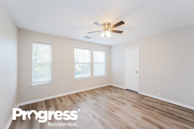 Building Photo - 17506 Hoover Gardens Dr