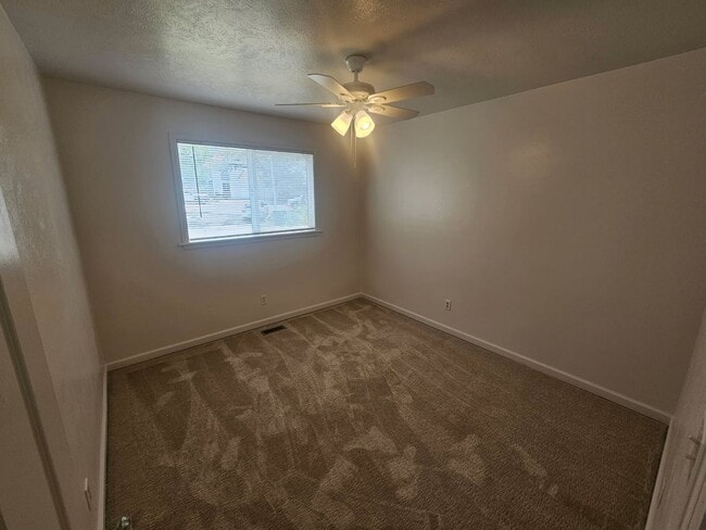 Building Photo - 16065 E Rice Pl