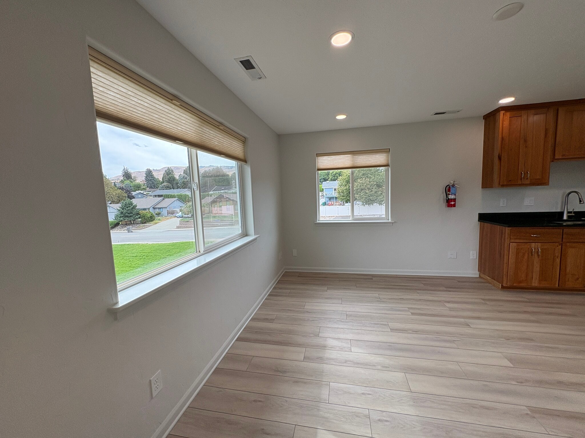 Building Photo - 2557 Cordell St