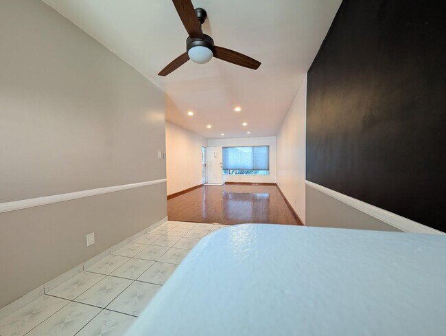 Building Photo - 2030 S Preuss Rd