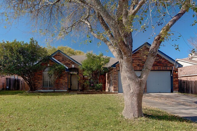 Building Photo - Elegant Pflugerville Home with Comfortable Living Spaces