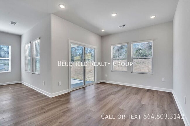 Building Photo - 442 Harben Dr