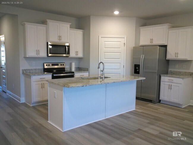 Building Photo - 13416 Shoshoney Cir