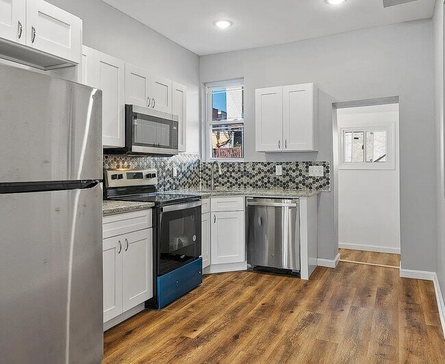 Building Photo - 1754 Georges Ln