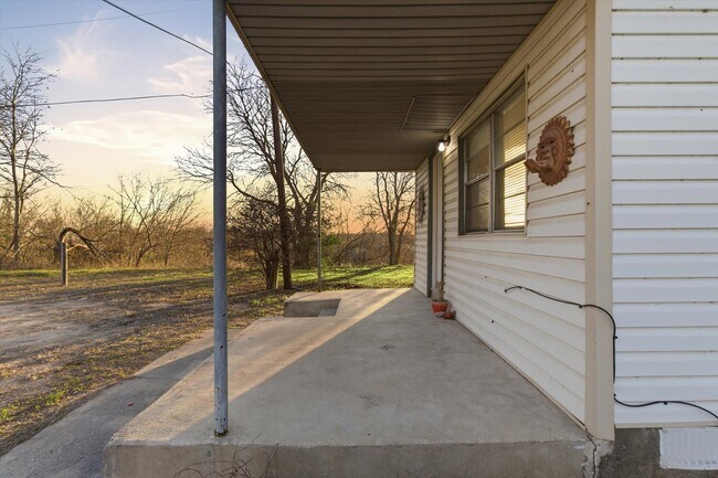 Building Photo - 212 Salinas Rd