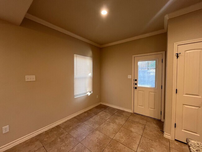 Building Photo - 6402 Luglio Ln