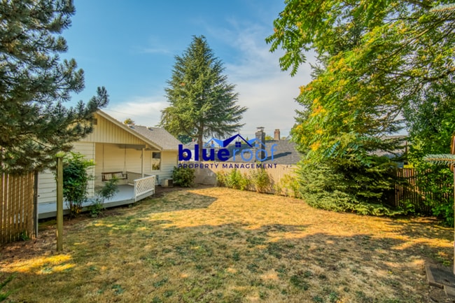 Building Photo - 54 SE 74th Ave