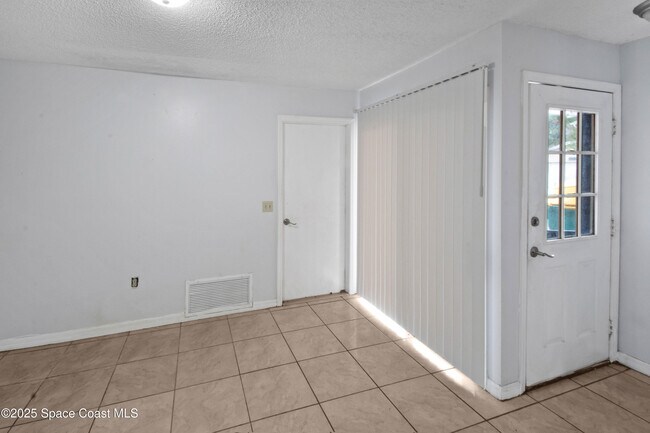 Building Photo - 171 Bluefish Pl