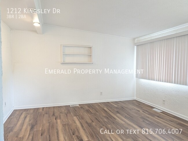 Building Photo - 1212 Kingsley Dr