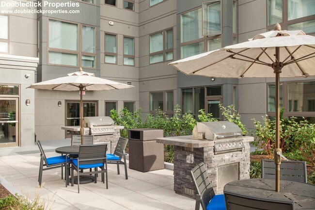 Building Photo - 180 Eastern Ave