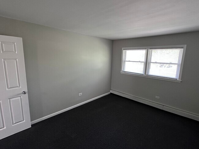 Building Photo - 14500 Cottage Grove Ave