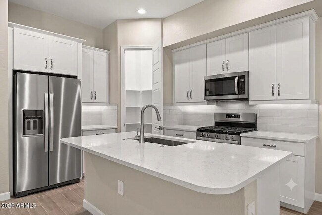 Building Photo - 17042 N 50th Way
