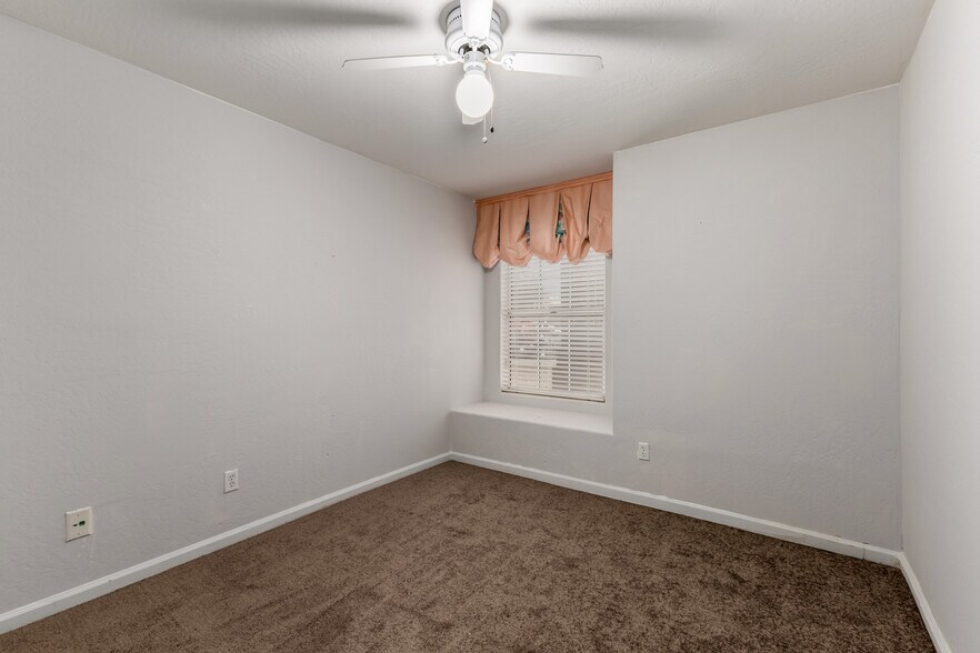 Building Photo - 22016 N 66th Ln