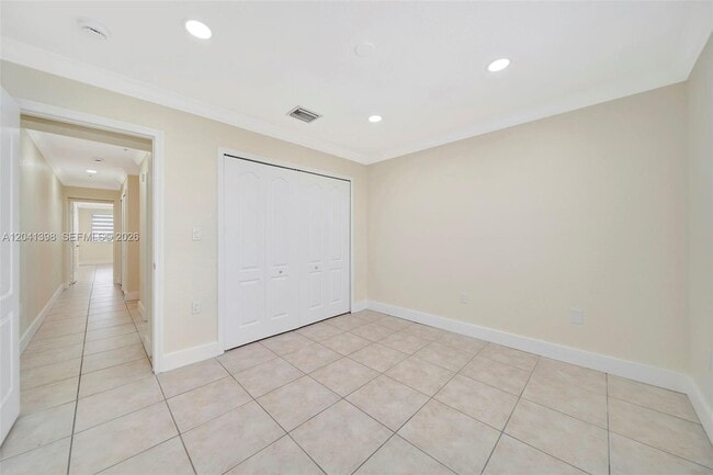 Building Photo - 17620 NW 73rd Ave
