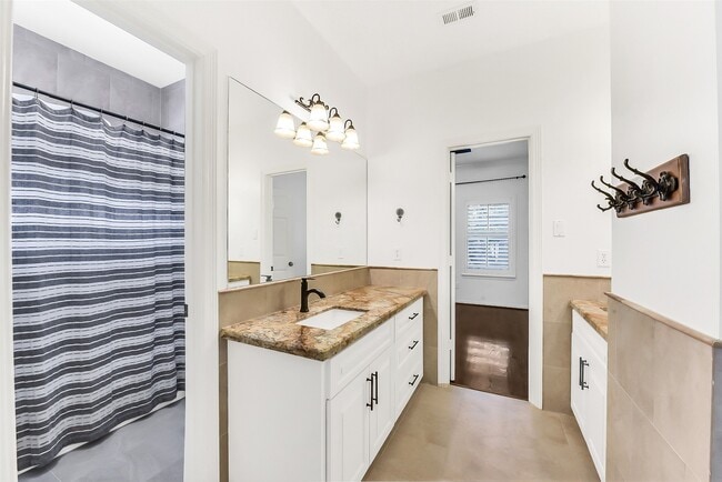 Building Photo - 4408 Mildred St