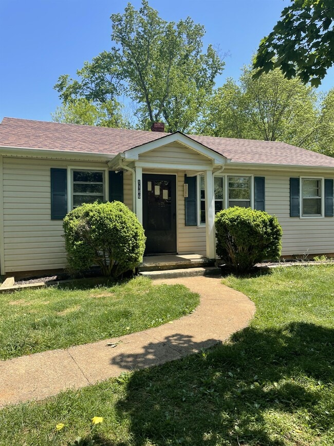 Primary Photo - 1186 Winesap Rd