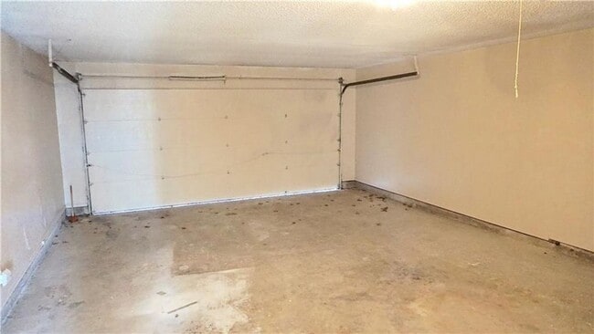 Building Photo - 212 Shadybrook Pl