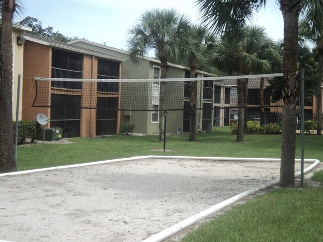 Building Photo - 2515 N Alafaya Trail