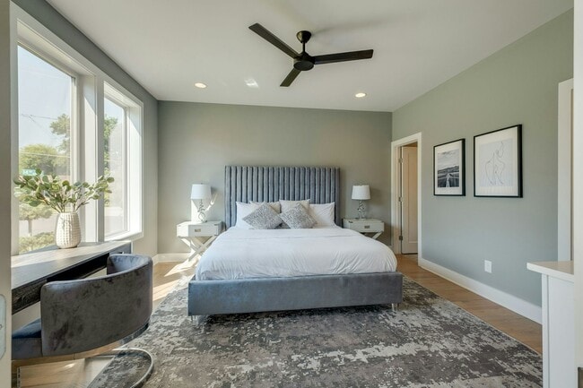 Building Photo - 102 Marshall Ct