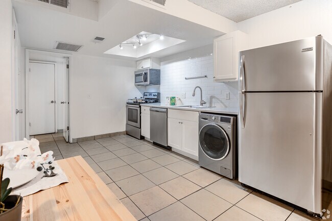 Building Photo - The Gem on Missouri