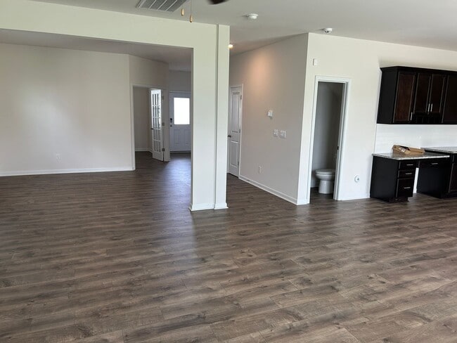 Building Photo - 356 Bryson Blvd