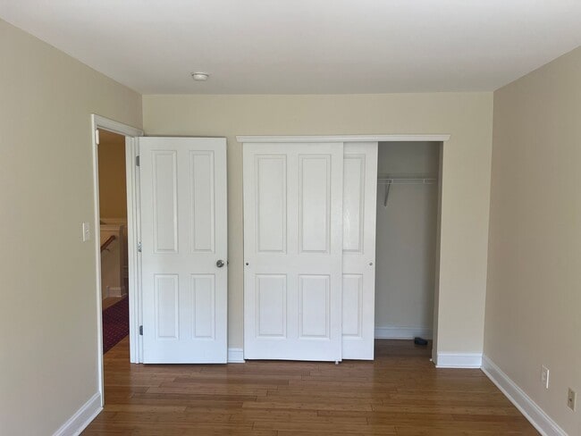 Building Photo - Carriage Style Townhome Now Available in W...