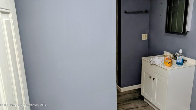 Building Photo - 114 Prospect Ave