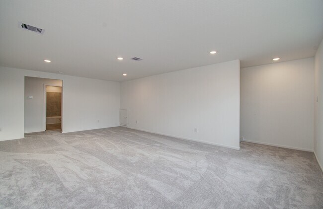 Building Photo - 26503 Foxtail Fern Dr