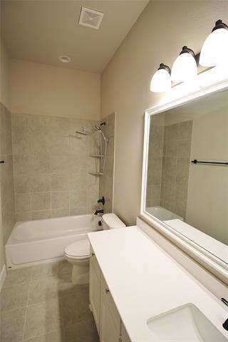 Building Photo - 1904 Shaila Dr