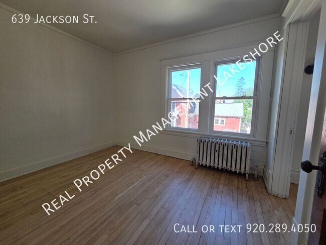 Building Photo - 639 Jackson St
