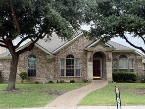 Building Photo - 1630 Lagonda Ln