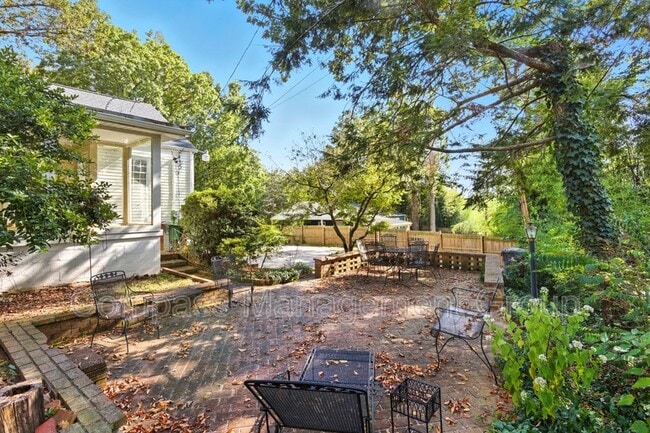 Building Photo - 139 Druid Dr