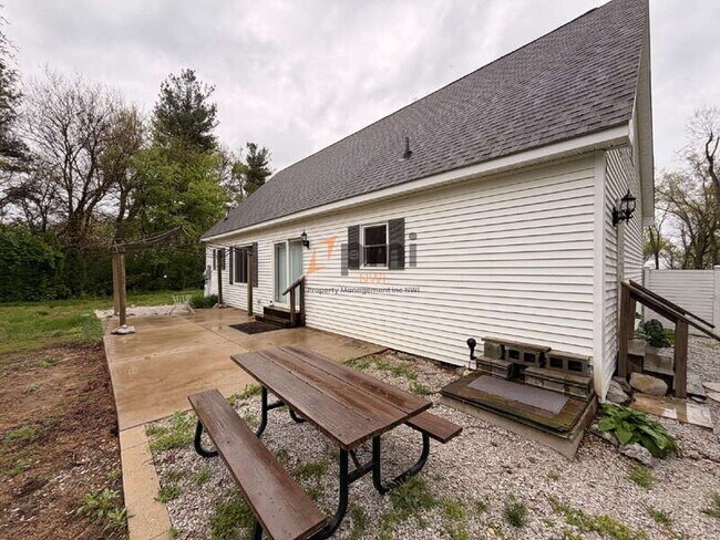 Building Photo - 14998 S 575 W