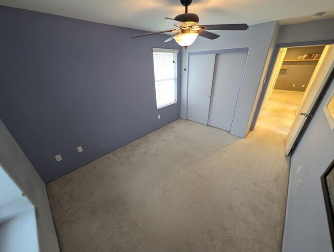 Building Photo - 7570 Dobroyd Dr