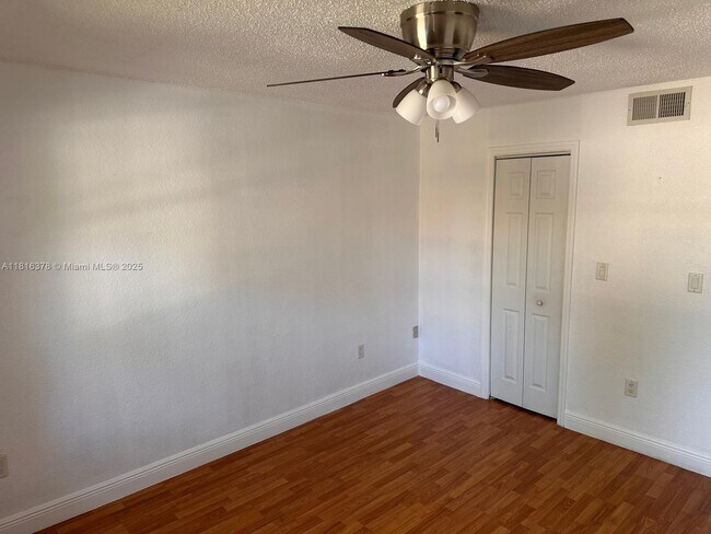 Building Photo - 15680 SW 106th Ln
