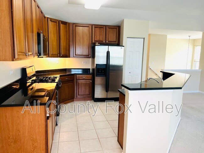 Building Photo - 1844 Crenshaw Cir